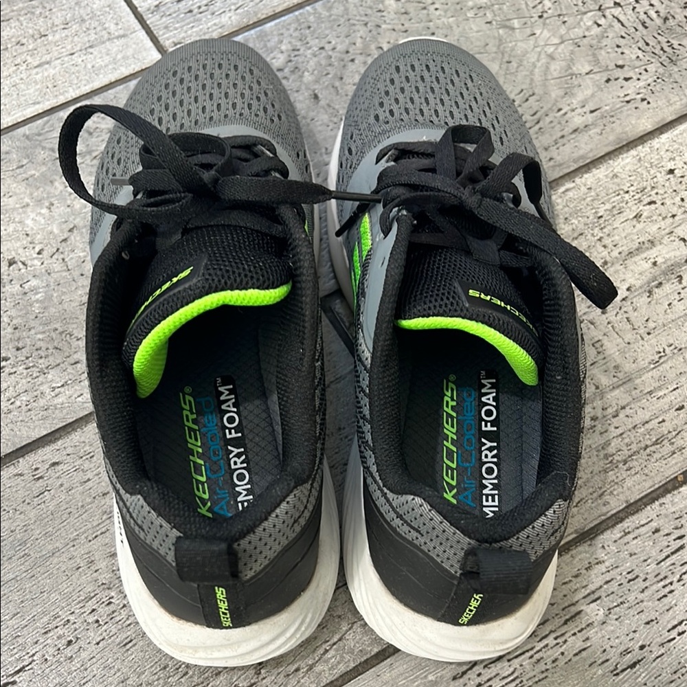 Skechers Gray and Black Sneakers with Breathable Mesh